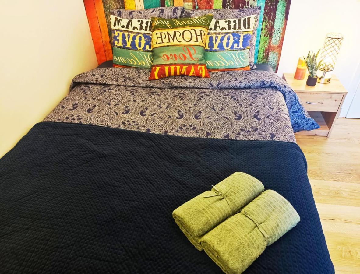 By Port Vell Rooms Barcelona Luaran gambar