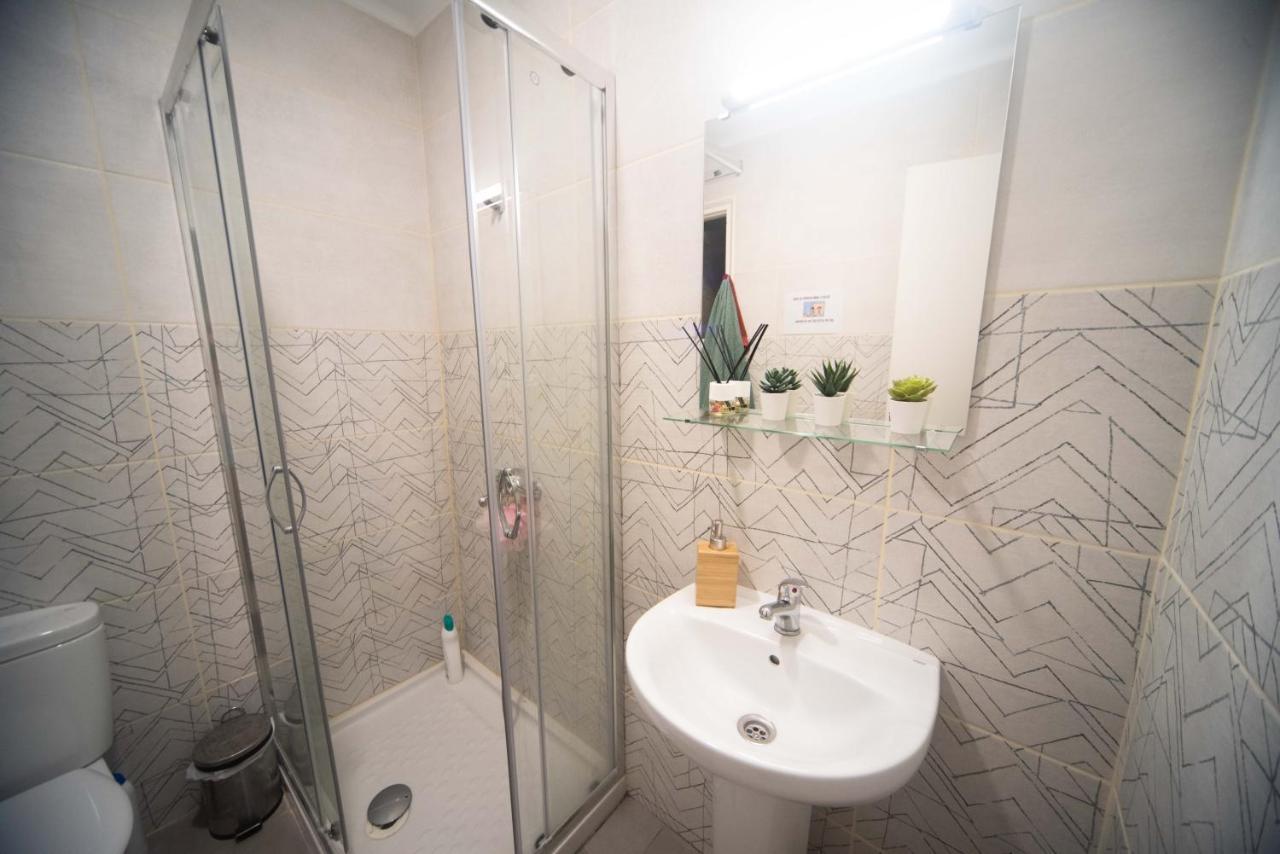 By Port Vell Rooms Barcelona Luaran gambar