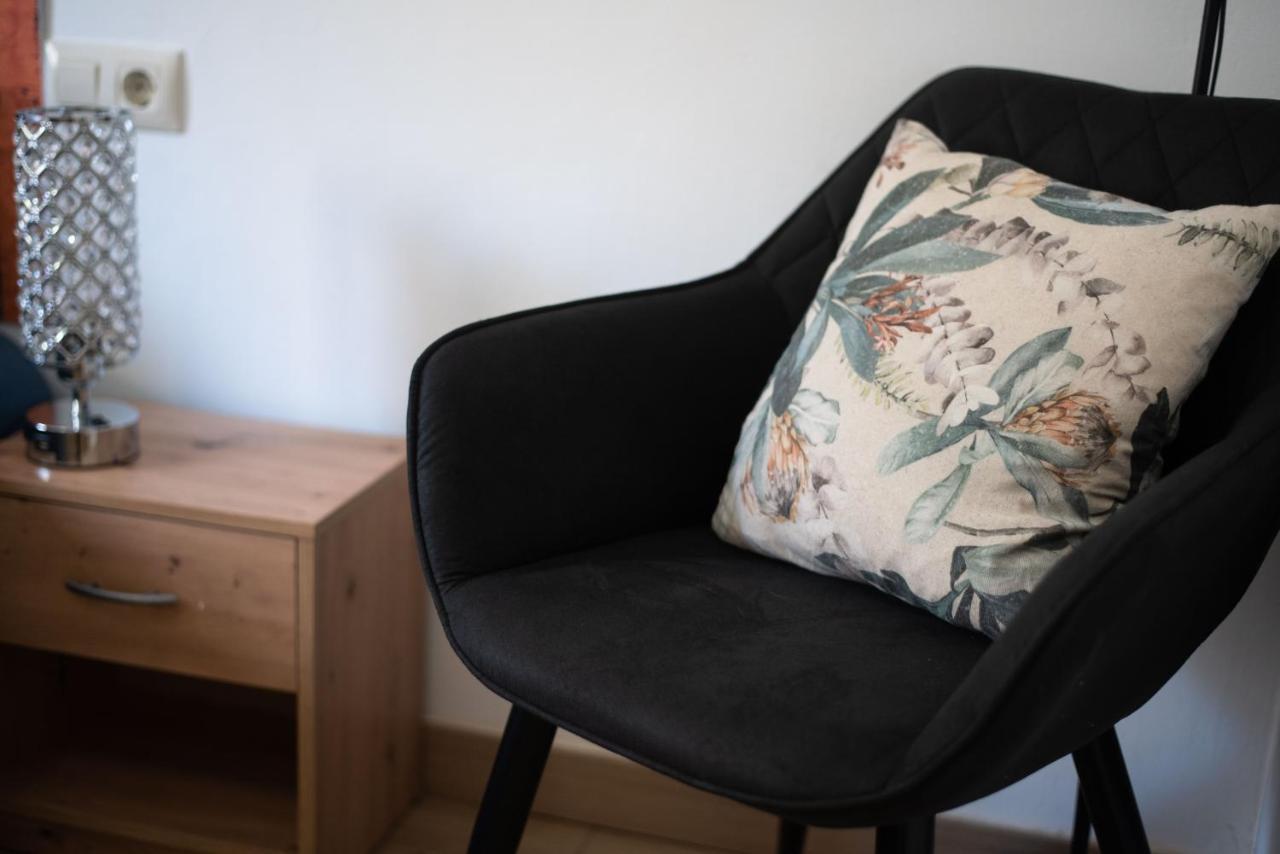 By Port Vell Rooms Barcelona Luaran gambar