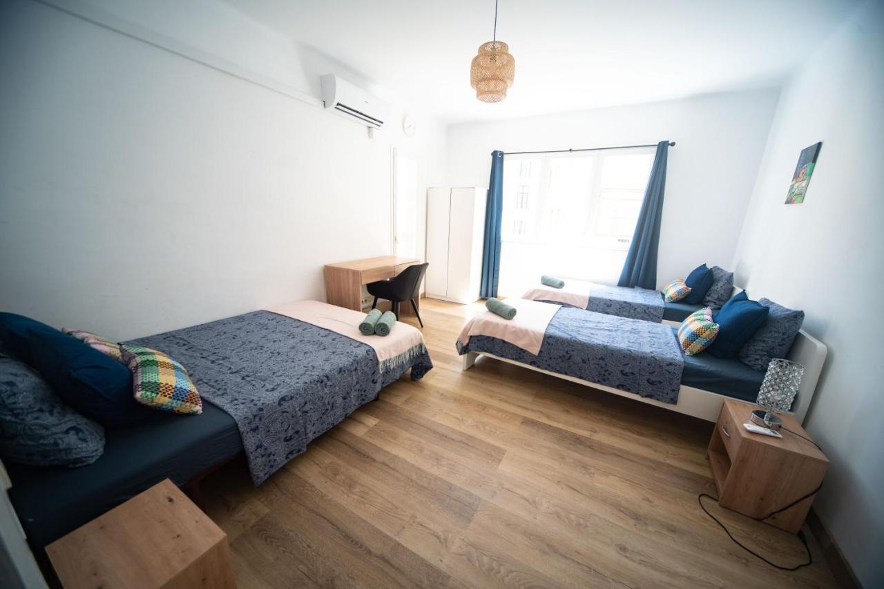 By Port Vell Rooms Barcelona Luaran gambar